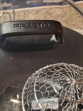 Presto Black Glass Lid with Stainless Steel Fryer Basket